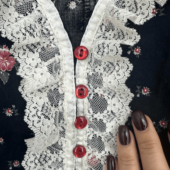 Vintage Circle T Womens Prairie Shirt  Size L Floral Lace Trim Victorian Regency - Picture 9 of 12